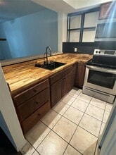 2900 S Semoran Blvd in Orlando, FL - Building Photo - Building Photo