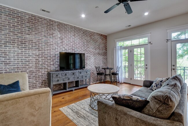 715 N 4th St in Wilmington, NC - Building Photo - Building Photo