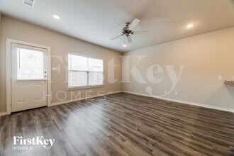 607 Ava Trl, Unit 019220 in Lewisville, TX - Foto de edificio - Building Photo