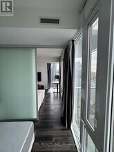 75 St Nicholas St in Toronto, ON - Building Photo - Building Photo