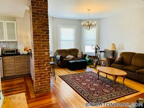 8 Eulita Terrace in Boston, MA - Building Photo - Building Photo