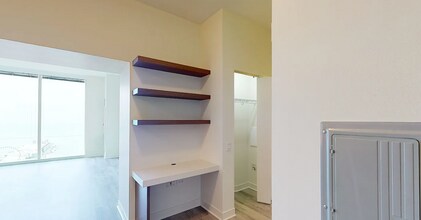 455 N Park Dr, Unit 2407 in Chicago, IL - Building Photo - Building Photo