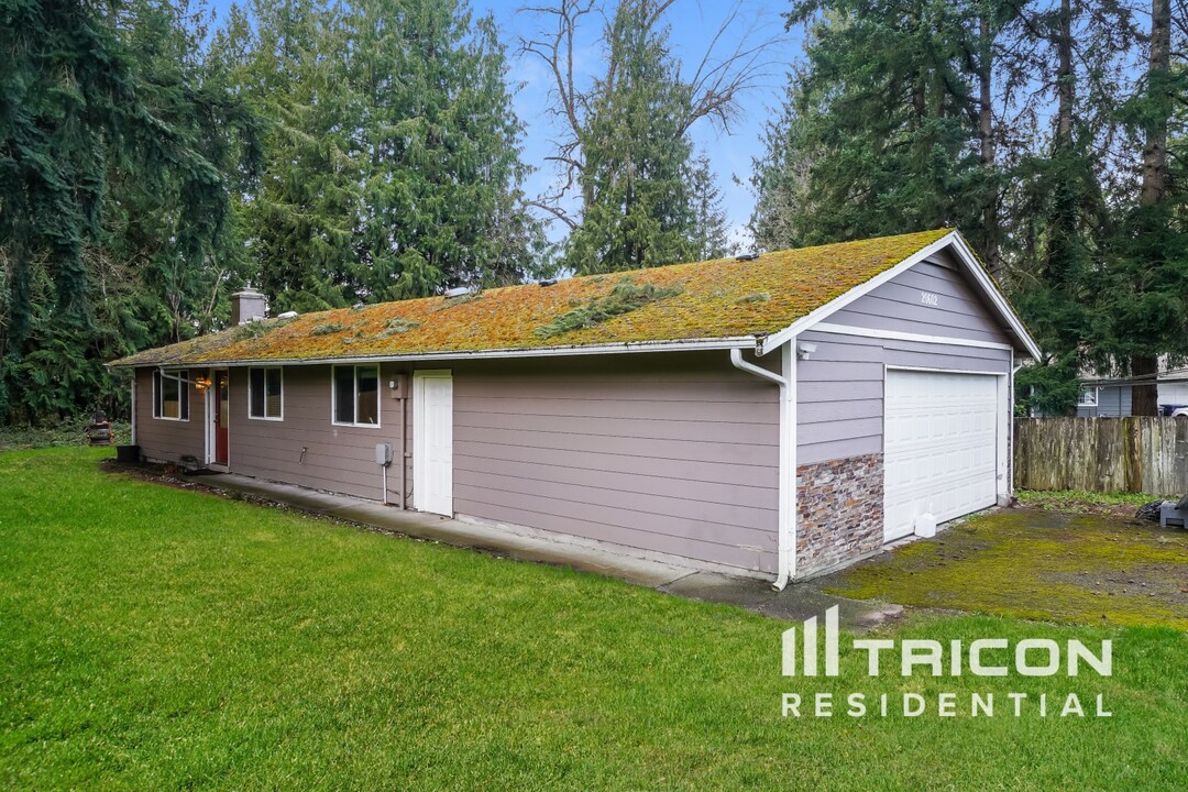 20602 64th Dr NE in Arlington, WA - Building Photo