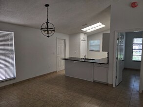 5912 Orange Grove Ave in New Port Richey, FL - Building Photo - Building Photo