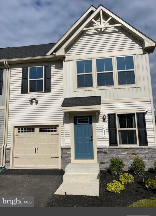 14380 Long House Ct in Brandywine, MD - Building Photo