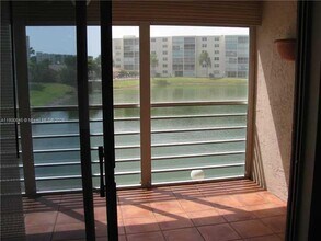 441 SE 3rd St in Dania Beach, FL - Building Photo - Building Photo