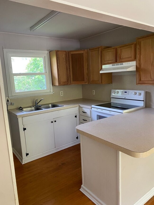 517 Nunley Dr in Johnson City, TN - Building Photo - Building Photo