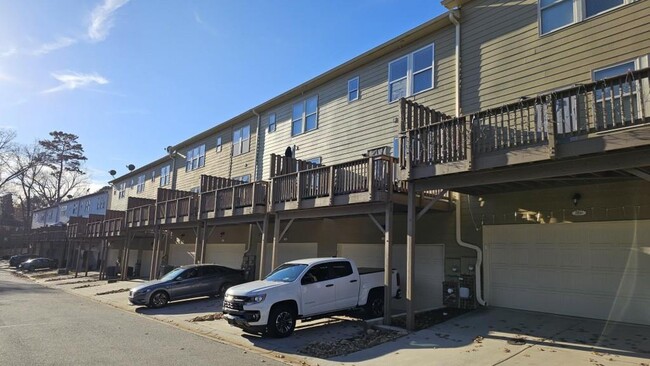 3084 Turman Cir in Decatur, GA - Building Photo - Building Photo