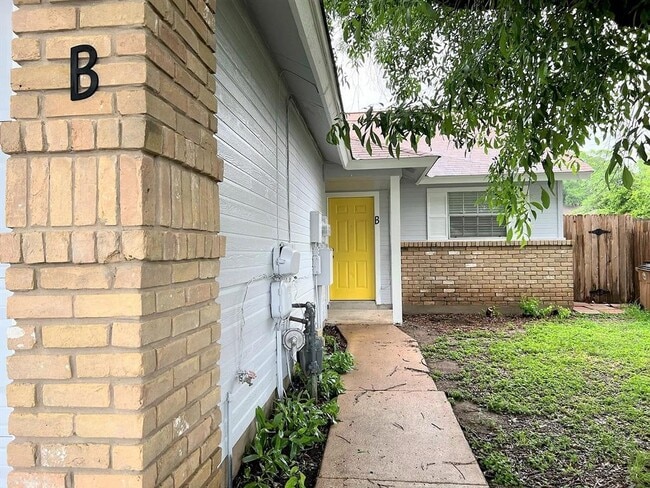 property at 12214 Thompkins Dr