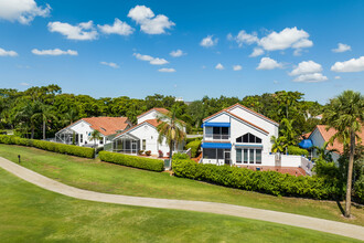 Fairways at Boca Golf & Tennis in Boca Raton, FL - Building Photo - Building Photo