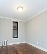 147 Avenue A in New York, NY - Building Photo - Building Photo