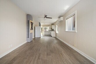 916 Pleasant Ave in Bremerton, WA - Building Photo - Building Photo