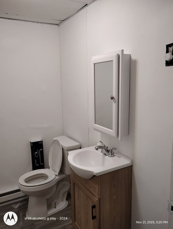 93 Pleasant St in Ware, MA - Building Photo - Building Photo