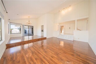 2605 Indian Creek Rd in Diamond Bar, CA - Foto de edificio - Building Photo