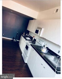 1442 N 17th St photo'