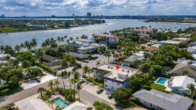 201 Inlet Way in Palm Beach Shores, FL - Building Photo - Building Photo