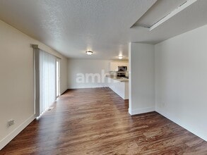 16986 SW Steele Way in Beaverton, OR - Building Photo - Building Photo