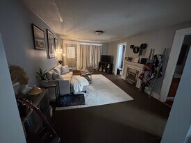 6 Forest Pl, Unit Rear in Fredonia, NY - Building Photo