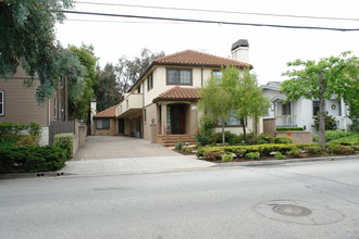 760 Walnut St in San Carlos, CA - Building Photo - Building Photo