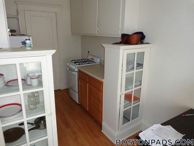 231-235 Park Dr in Boston, MA - Building Photo - Building Photo