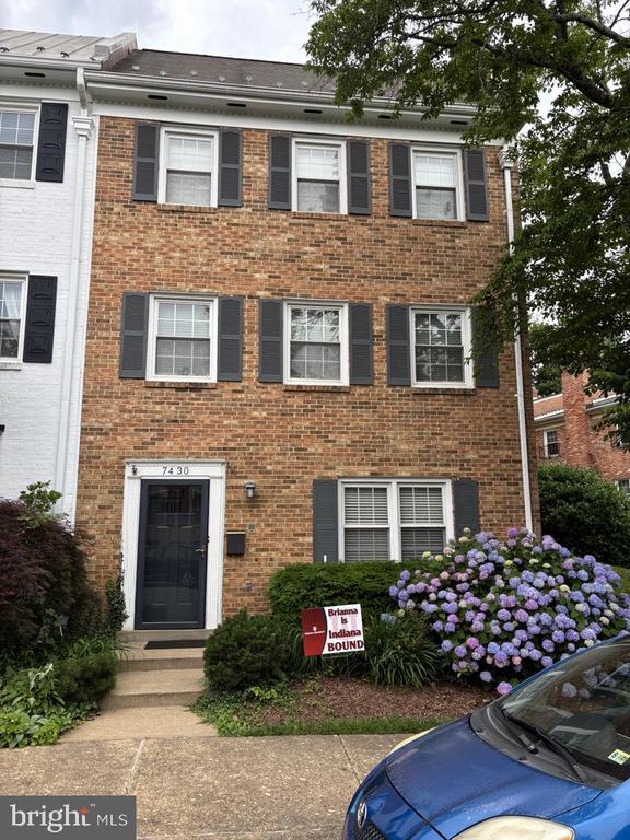 property at 7430 Hallcrest Dr