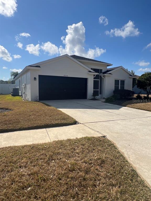 25330 Flying Ebony Ln in Wesley Chapel, FL - Building Photo - Building Photo