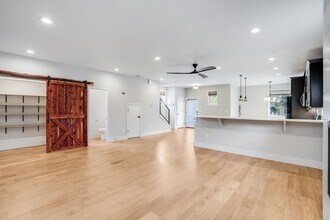 7035 SE Sherrett St in Portland, OR - Building Photo - Building Photo
