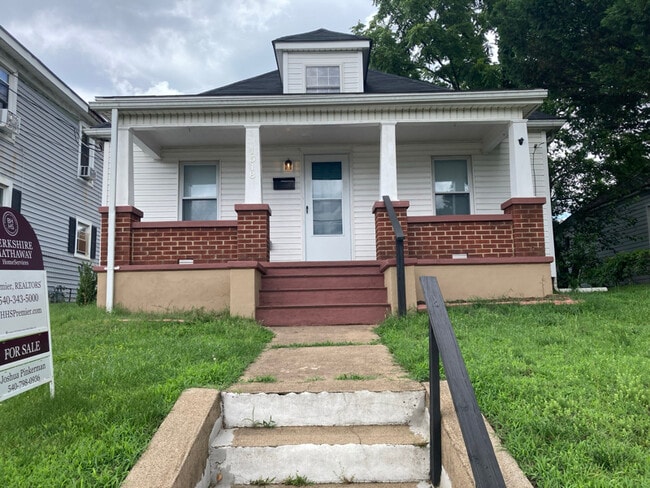 property at 1518 Tazewell Ave SE