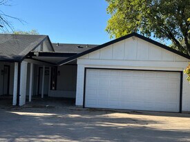 9412 Quail Meadow Dr in Austin, TX - Building Photo