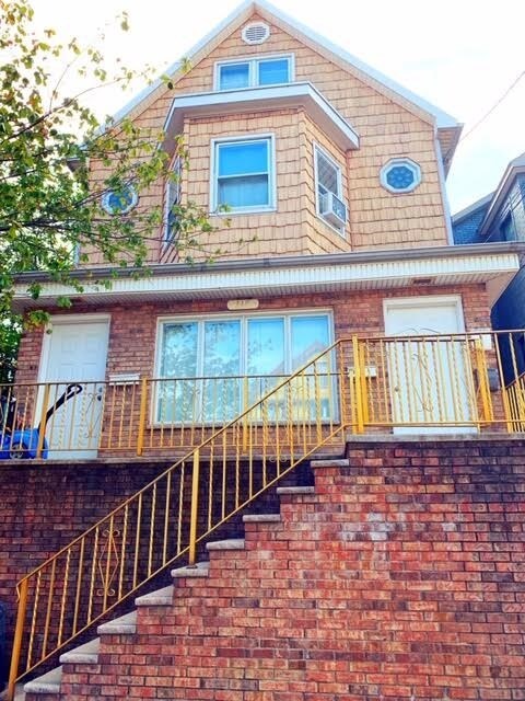 118 W 19th St-Unit -2 in Bayonne, NJ - Foto de edificio