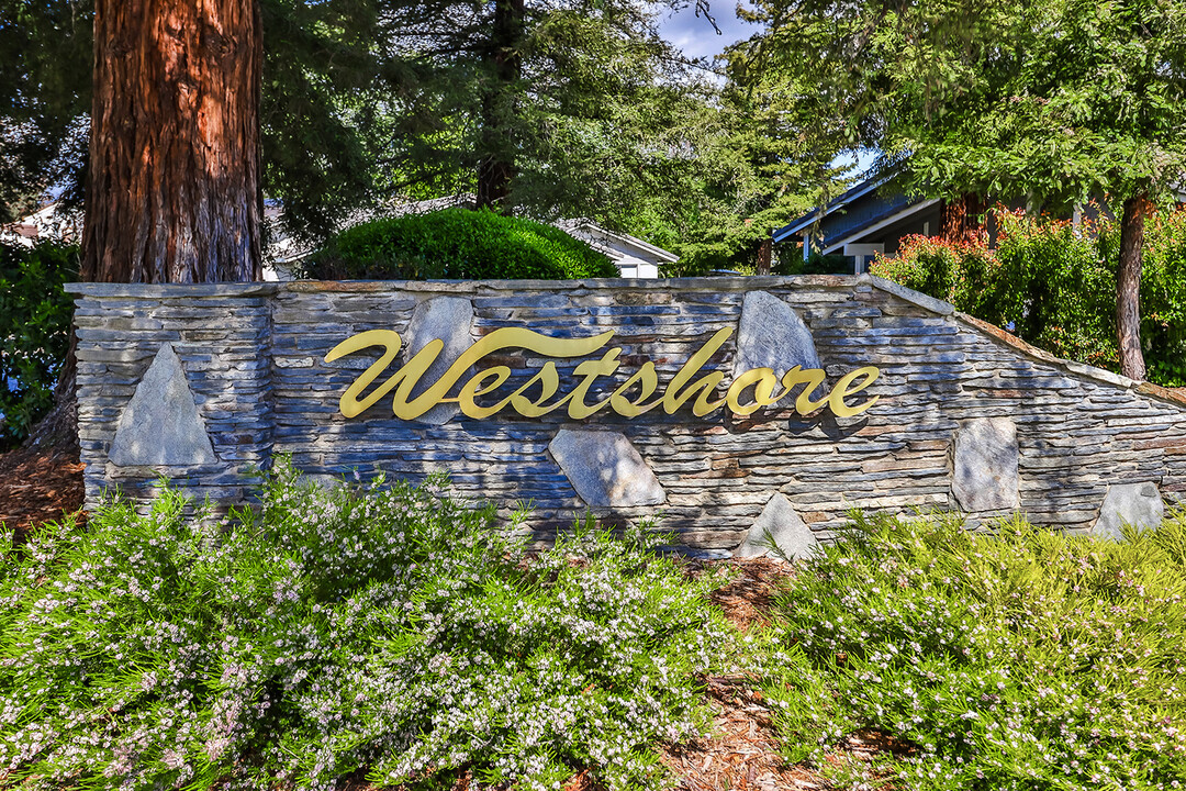 1243 Clippers Cir in Westlake Village, CA - Building Photo