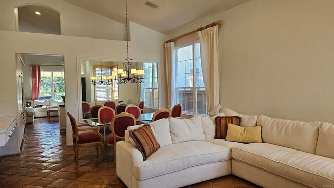 5365 Caminito Exquisito in San Diego, CA - Building Photo - Building Photo
