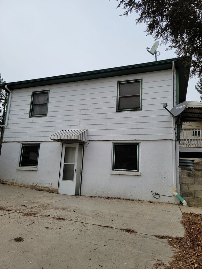 property at 2503 Glen View Ave
