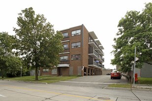 26 Sterne Ave in Brampton, ON - Building Photo