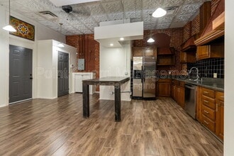 518 E Douglas Ave in Wichita, KS - Building Photo - Building Photo