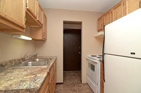 Wexford Commons Apartments in Minneapolis, MN - Building Photo - Building Photo