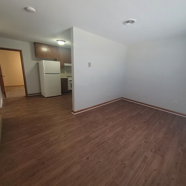 1252 Gatewood Rd, Unit Unit 4 in Newport News, VA - Building Photo - Building Photo