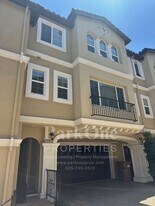 520 Berrellesa St in Martinez, CA - Building Photo