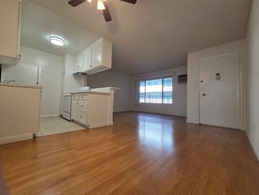 3861 Mentone Ave in Culver City, CA - Building Photo - Building Photo