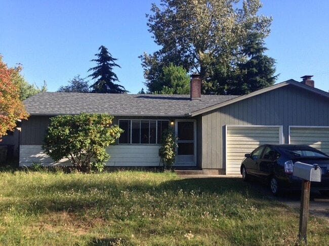 property at 820 NE Woodcrest Ave