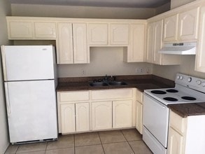 405 Rockport St, Unit A in Alton, TX - Building Photo - Building Photo