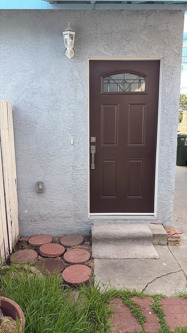 4575 W 168th St in Lawndale, CA - Building Photo - Building Photo