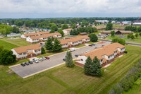 Oakridge Apartments photo'