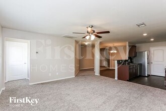 5551 Rainbow Rd. in Mont Belvieu, TX - Building Photo - Building Photo