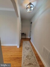 400 Commonwealth Ave, Unit 306 in Alexandria, VA - Building Photo - Building Photo