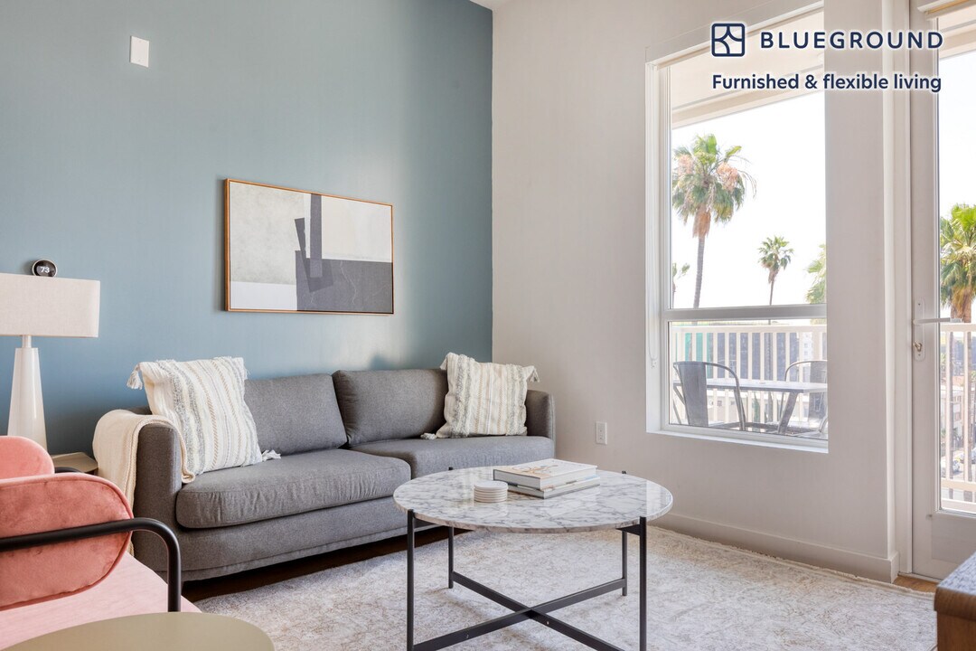 839 Fedora St-Unit -FL6-ID775 in Los Angeles, CA - Building Photo