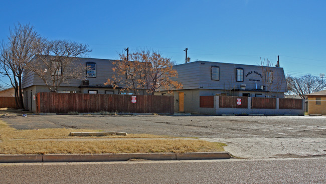 6125-6127 Avenue R in Lubbock, TX - Foto de edificio - Building Photo