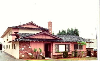 28 N Curtis Ave in Alhambra, CA - Building Photo