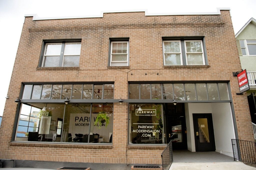 Parkway in Tacoma, WA - Building Photo