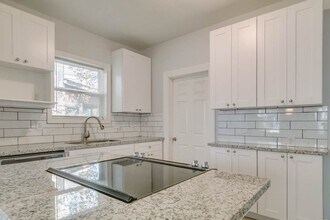 3321 Charleston St in Houston, TX - Building Photo - Building Photo